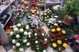 AVE Kwiaty i Dewocjonalia