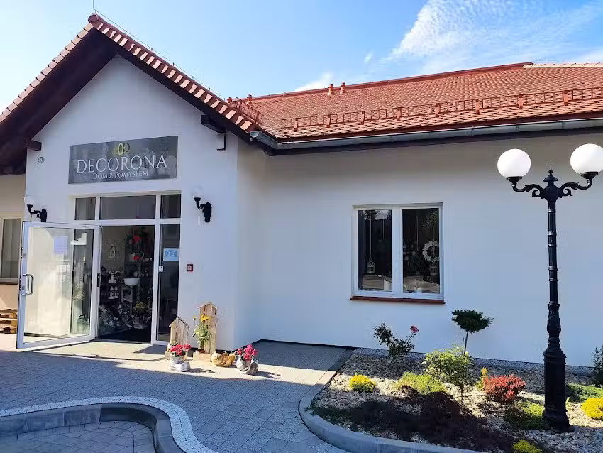 DECORONA – DOM Z POMYSŁEM