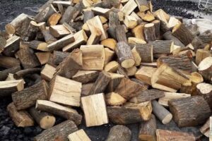 Drewno kominkowe , Hurtownia kwiatów , podkłady pod wieńce