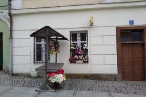 Klinikow Krystyna. Kwiaty i upominki