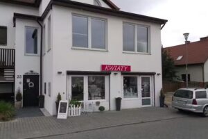 Kwiaciarnia Black Baccara