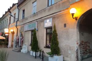 Kwiaciarnia CARMEN FLOR flowers&deco Biała Podlaska. Poczta Kwiatowa®. Bukiety Ślubne. Dekoracje Kwiatowe.