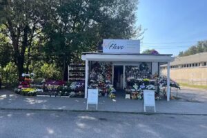 Kwiaciarnia Flovo – Bukiety Wiązanki Wieńce