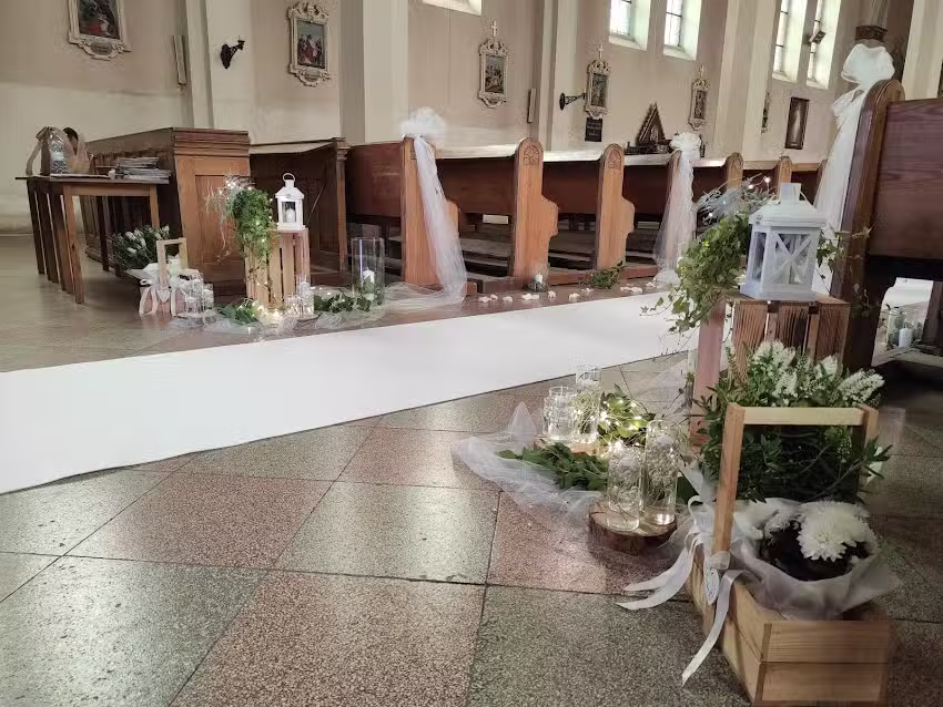 Kwiaciarnia i Rękodzieło – Bozia Rączki Dała