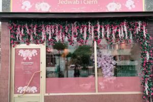 Kwiaciarnia Jedwab i Cierń