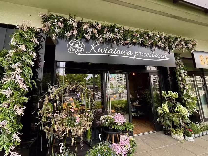Kwiaciarnia „Kwiatowa Przestrzeń”