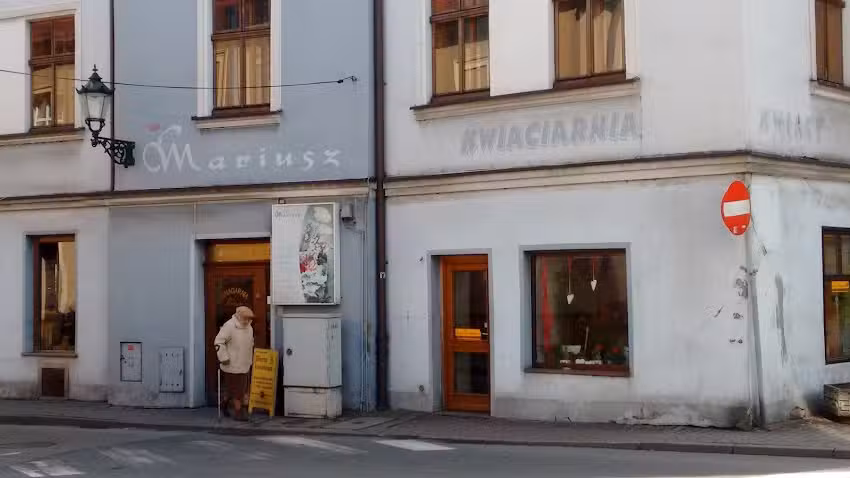 Kwiaciarnia „Mariusz” Mariusz Rainda Kwiaty Bukiety Wieńce Wiązanki