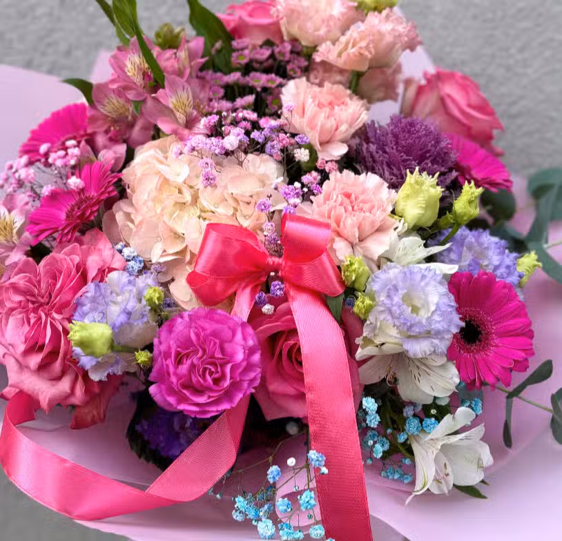 Kwiaciarnia „Modny Bukiet” – Ostrowska / 14 Pułku Piechoty