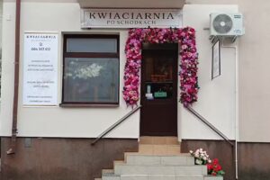 Kwiaciarnia po schodkach Izabela Legawiec