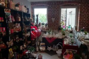 Kwiaciarnia upominki art.przemysłowe Józef Radomski