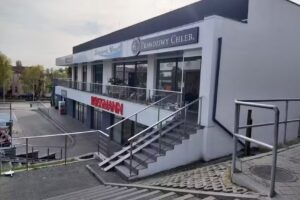 Kwiaciarnie Wrzos Szubin Dostarczanie Kwiatów Dekoracje Sal i Kościołów Auta do Ślubu