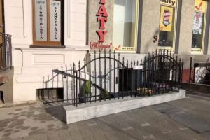 Małgosia. Kwiaciarnia. Jastrzębska M.