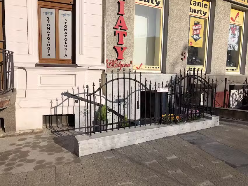 Małgosia. Kwiaciarnia. Jastrzębska M.