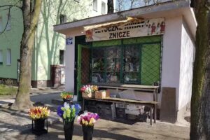 Sprzedaż sztucznych kwiatów