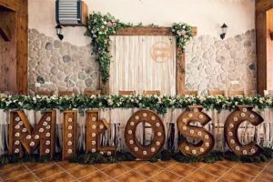 Studio florystyczne Art-letta . Dekoracje ślubne,firmowe, eventowe..Bukiety.Florystyka.