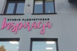 Studio florystyczne Inspiracja – KWIATOMAT 24/7 – GNOJNIK