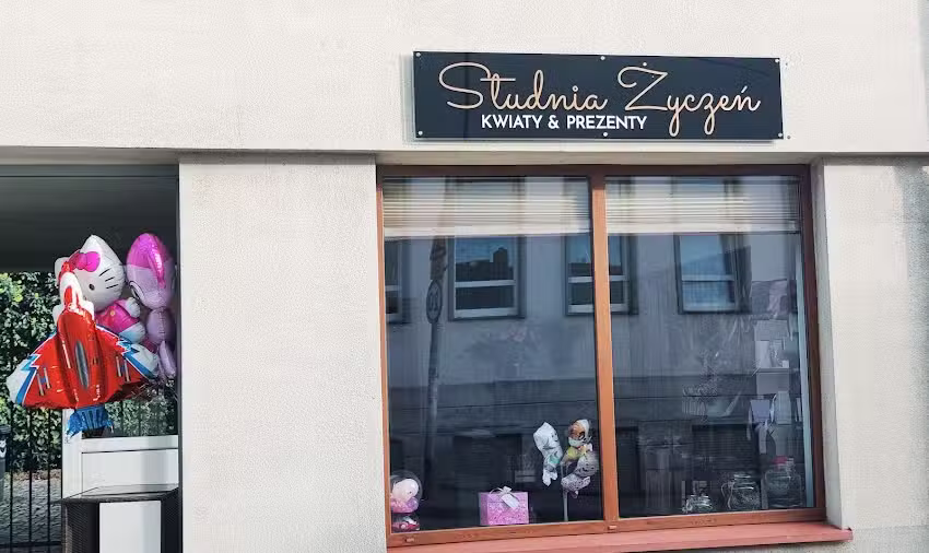 STUDNIA ŻYCZEŃ-kwiaty&prezenty