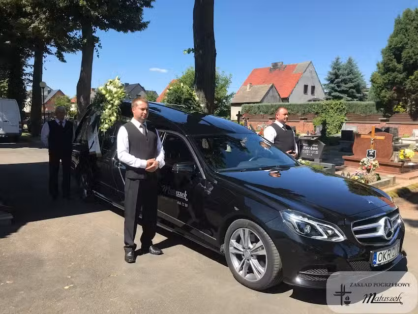 Usługi Pogrzebowe – Matuszek Krapkowice | Gogolin | Prudnik | Zdzieszowice